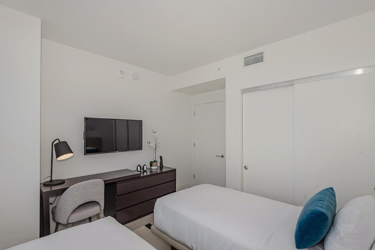 할리우드 Luxury With Stunning View, Balcony, Amazing Pools 아파트 외부 사진
