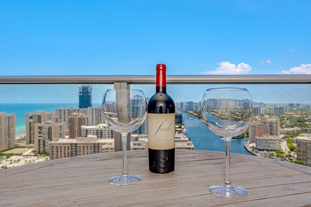 할리우드 Luxury With Stunning View, Balcony, Amazing Pools 아파트 외부 사진