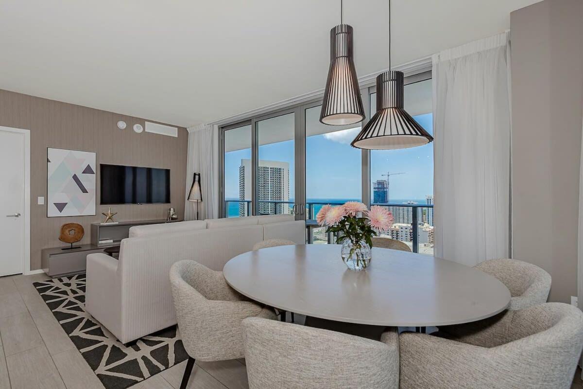 할리우드 Luxury With Stunning View, Balcony, Amazing Pools 아파트 외부 사진