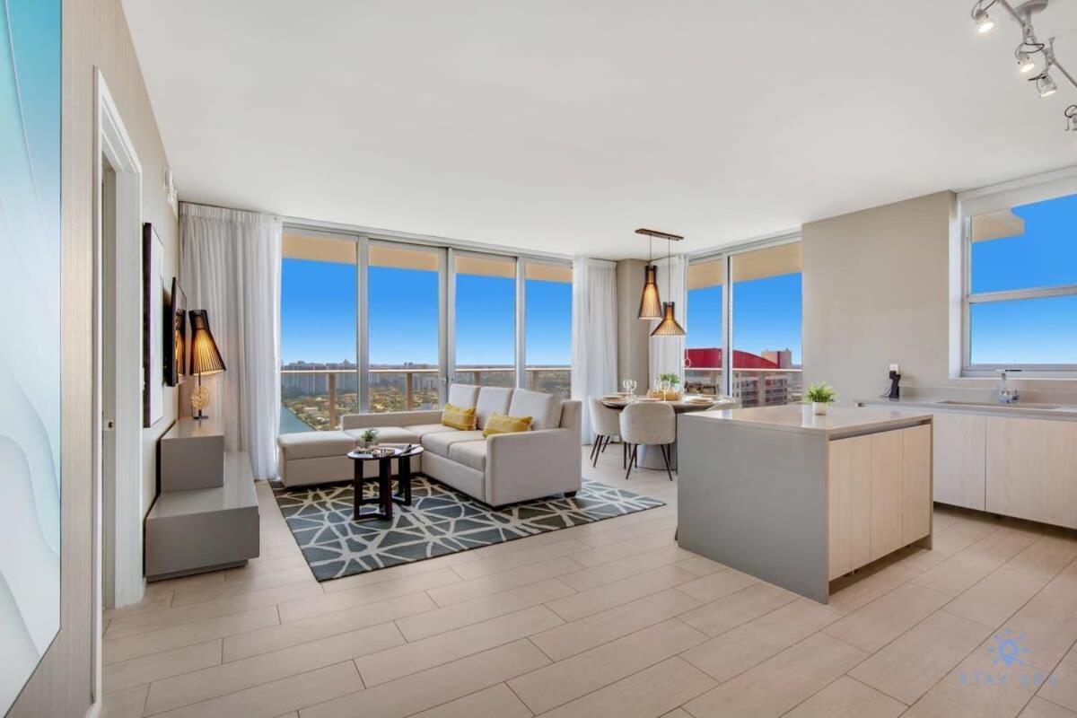 할리우드 Luxury With Stunning View, Balcony, Amazing Pools 아파트 외부 사진