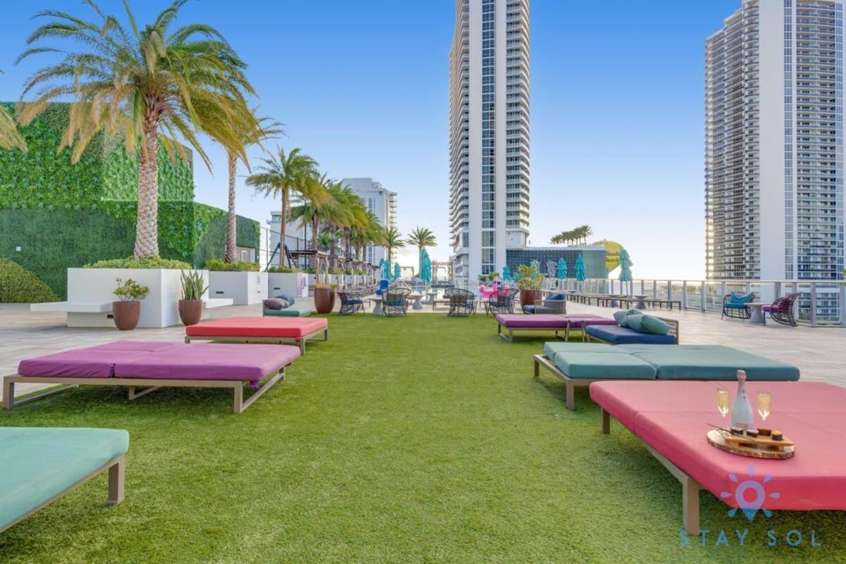 할리우드 Luxury With Stunning View, Balcony, Amazing Pools 아파트 외부 사진