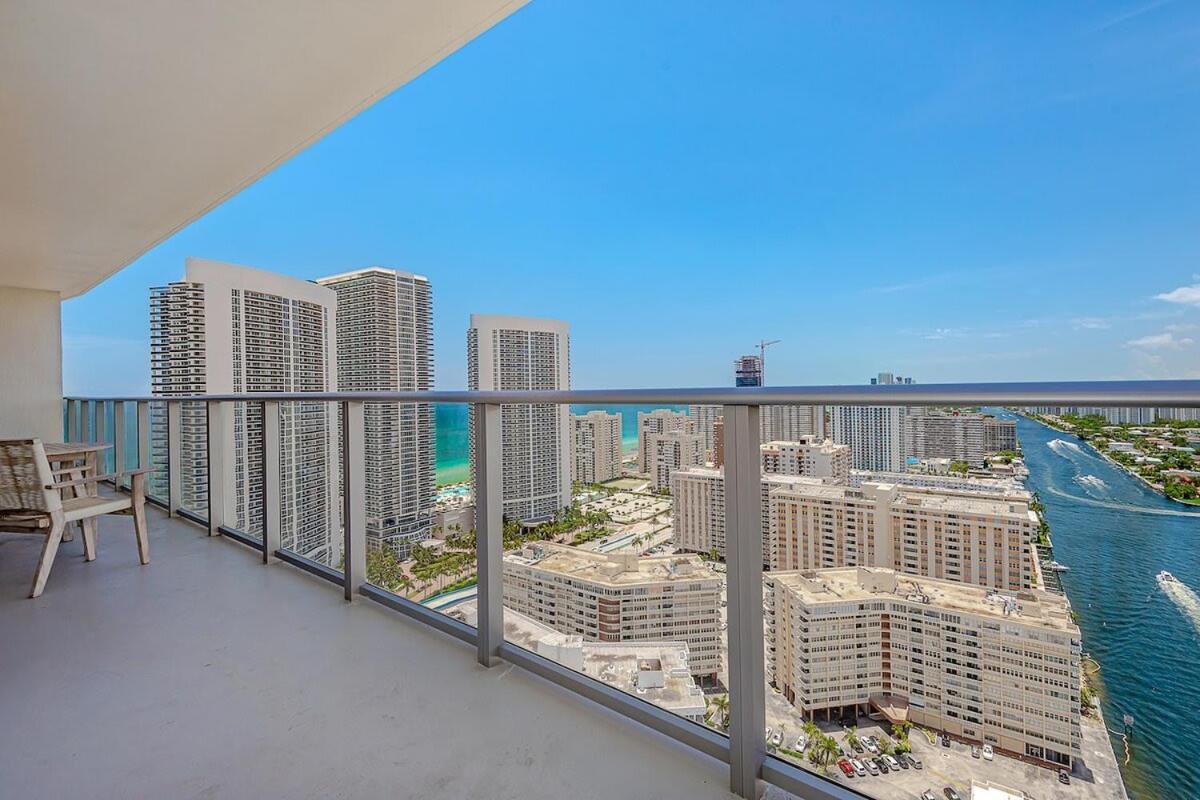 할리우드 Luxury With Stunning View, Balcony, Amazing Pools 아파트 외부 사진