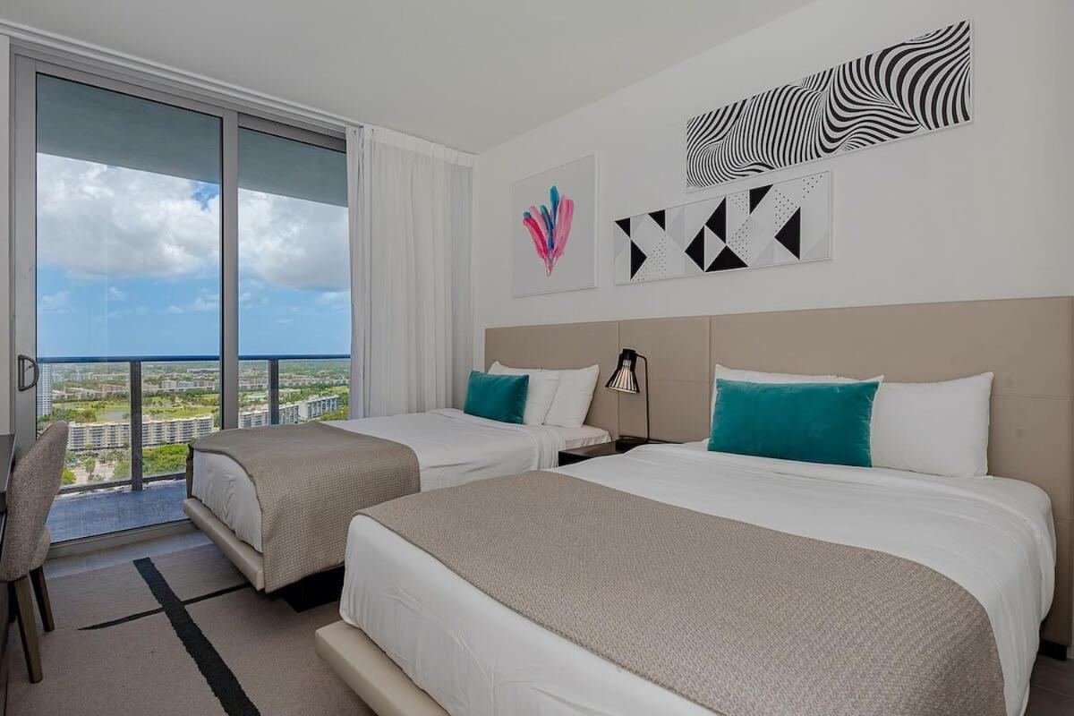 할리우드 Luxury With Stunning View, Balcony, Amazing Pools 아파트 외부 사진